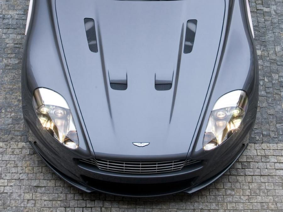 Детали экстерьера Aston Martin DBS 007 Casino Royale 2006 года  (фото 13 из 14)